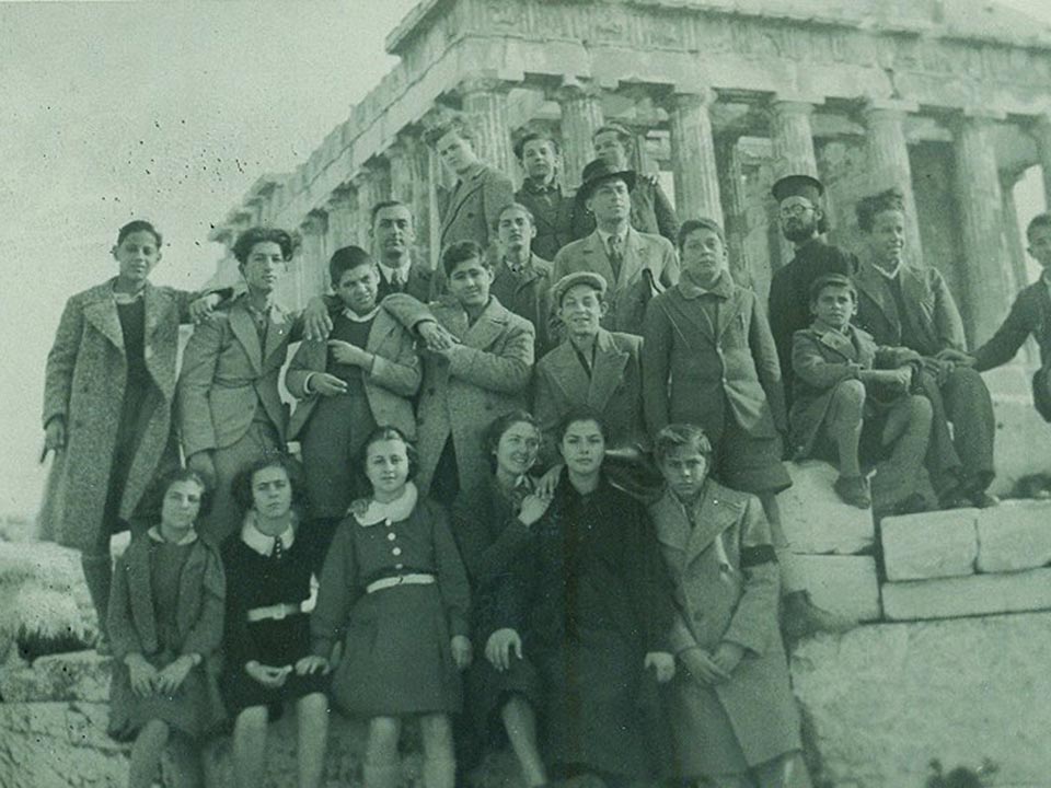 1923